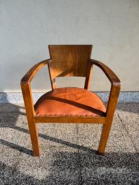 Poltroncina Art Déco anni ‘30 in legno e pelle