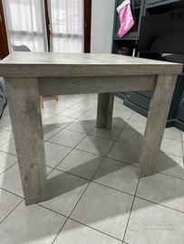 Tavolo 4 posti 90x90 allungabile