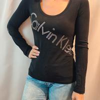 Maglia nera con logo Calvin Klein strass
