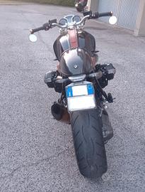 BMW r nine t