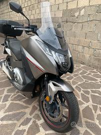 Honda Integra 750S del 2016