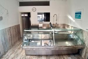 Negozio + cucina e laboratorio alimentare ancona