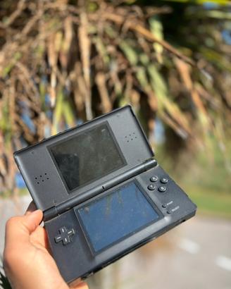 Nintendo DS lite ✅