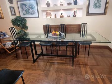 Tavolo in cristallo per salone o sala riunioni