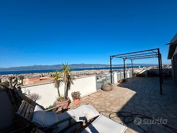 Attico su due livelli con ampio terrazzo panoramic