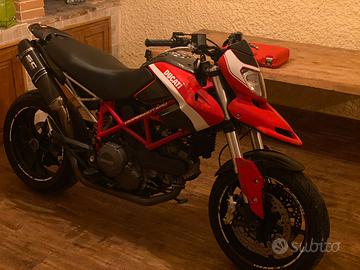 Ducati hypermotard 796