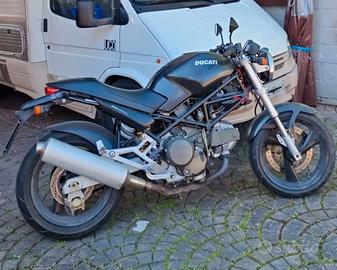 Ducati monster 600 dark