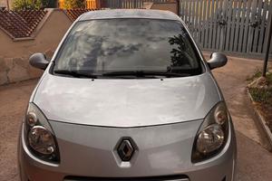 Renault New Twingo 1.5 dCi 69 CV – 2009
