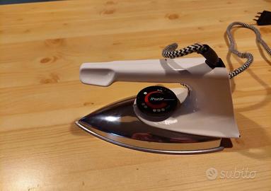Ferro da stiro.