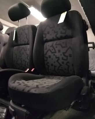 Sedile anteriore sx VOLKSWAGEN GOLF del 2000
