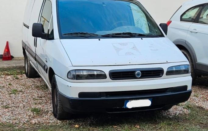 Fiat Scudo passo lungo 2.0 2004