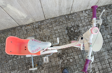 Bici bimba tre/sei anni e casco