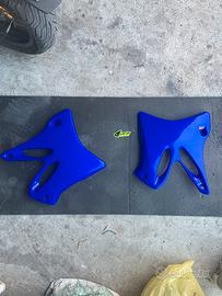 plastiche yz