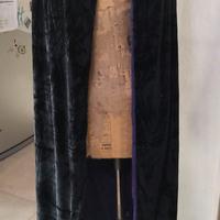 Mantelli nero e viola