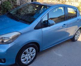 TOYOTA Yaris - 2013