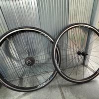 Ruote complete Shimano RS