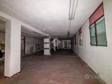 MAGAZZINO A MERATE