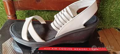 Scarpe da donna SKECHERS, nr.39.