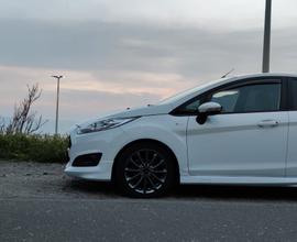 FORD Fiesta 6ª serie - 2017