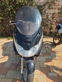 x9 piaggio 200