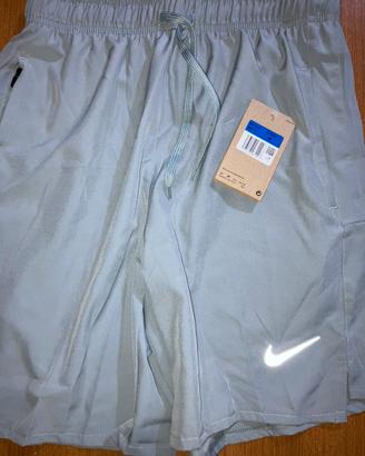 Pantaloncini nike sportivi