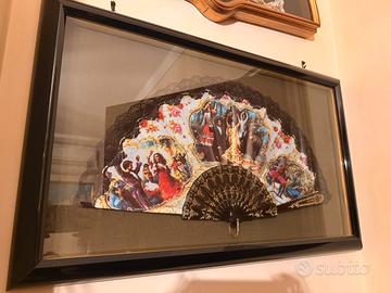 Quadro con ventaglio inserito all’interno