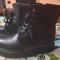 Anfibi Docksteps quasi nuovi