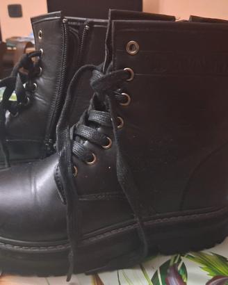 Anfibi Docksteps quasi nuovi