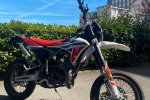 FANTIC  HM 50