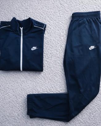 Tuta Nike (felpa + pantaloni)