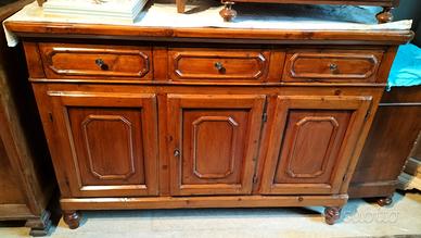 Credenza antica in abete 