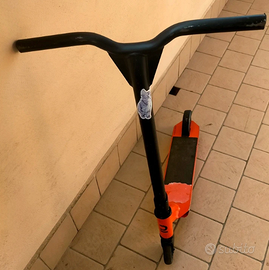 Monopattino freestyle MF 100 rosso