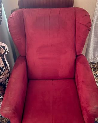 Poltrona rossa in velluto