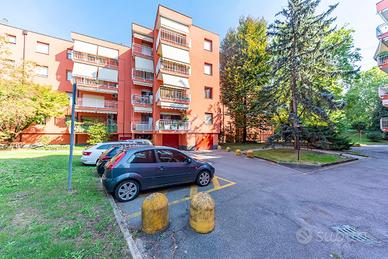3 LOCALI A ARESE