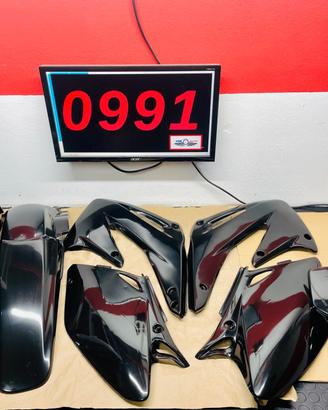 KIT PLASTICHE NERE HM 50 7 PZ