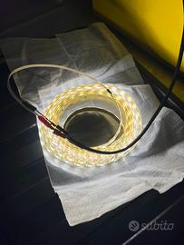 Striscia LED 5m con alimentatore