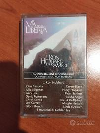 Ron Hubbard i suoi amici musicassetta scientology