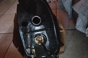 serbatoio vespa arcobaleno 