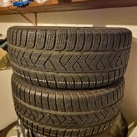 2 gomme invernali Pirelli 215/45 r16