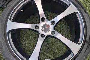 Set gomme invernali Yokohama su cerchi MAK 