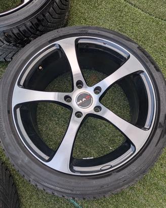 Set gomme invernali Yokohama su cerchi MAK 