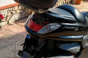 moto Majestic 400