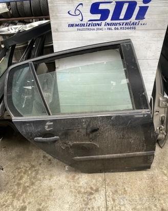 Porta post dx golf 5