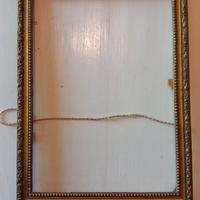 Cornice piccola dorata