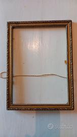 Cornice piccola dorata