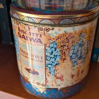 Scatola di latta Saiwa vintage da collezione.