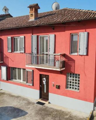 Casa indipendente di 160 m² con 5 locali e box aut