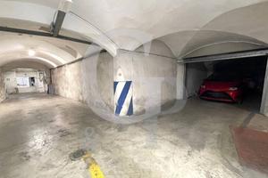 Box / Garage di 67 m² a Bologna