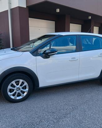 Citroen C3 PureTech 83 S&S Shine tua a € 169 mese