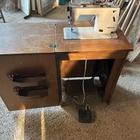 macchina da cucire necchi